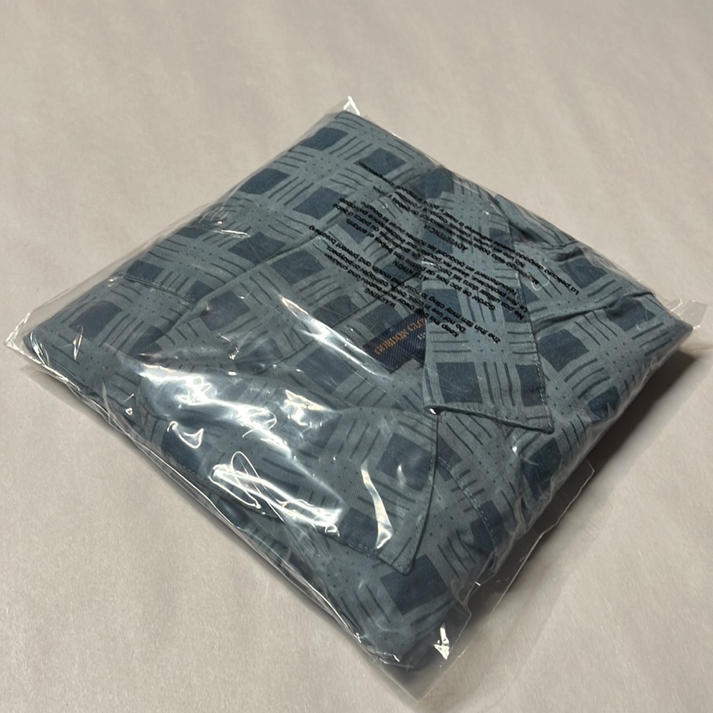 Button up short sleeve medium Gordon clothing Co.